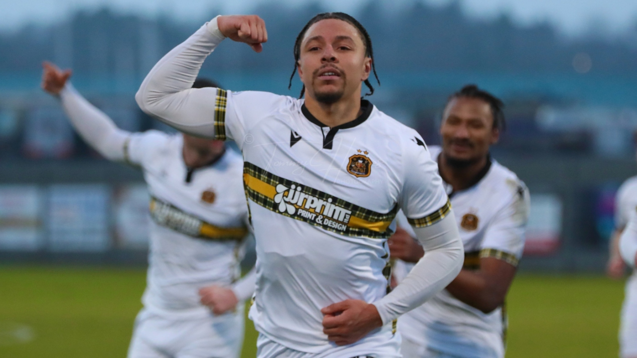 Dumbarton striker Leighton McIntosh celebrates scoring against Elgin City