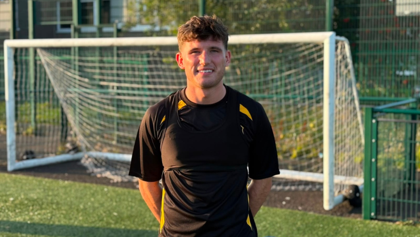 Ally Spalding signs for Dumbarton in August 2026