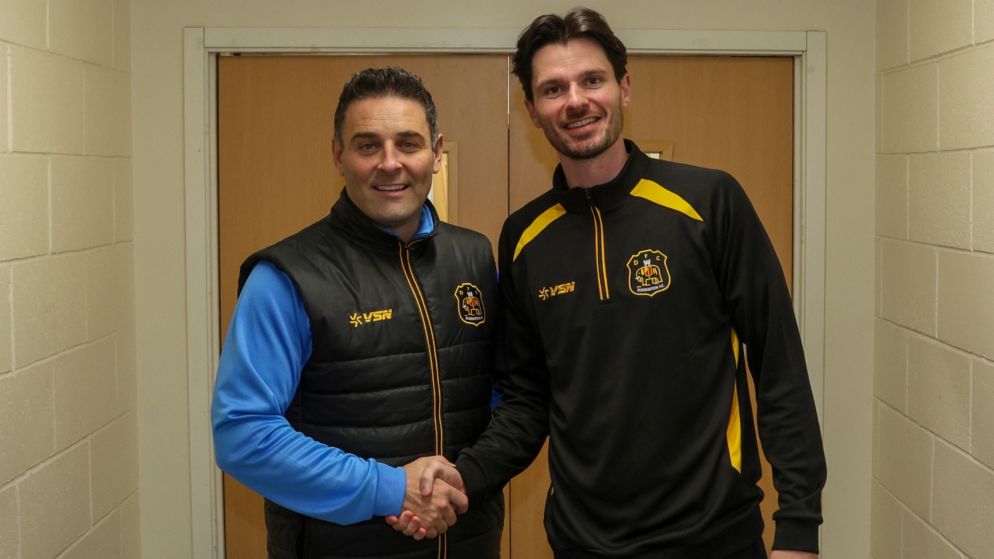 Chris McKenna signs for Dumbarton in September 2026